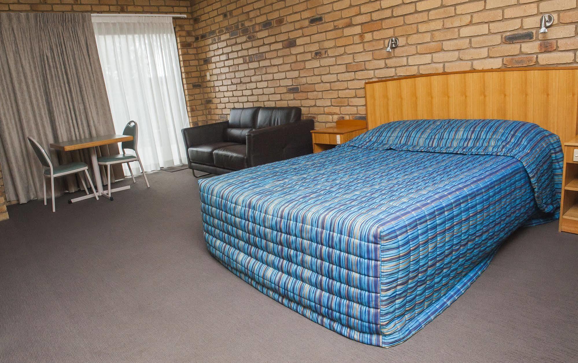 The Club Motor Inn Chinchilla Εξωτερικό φωτογραφία